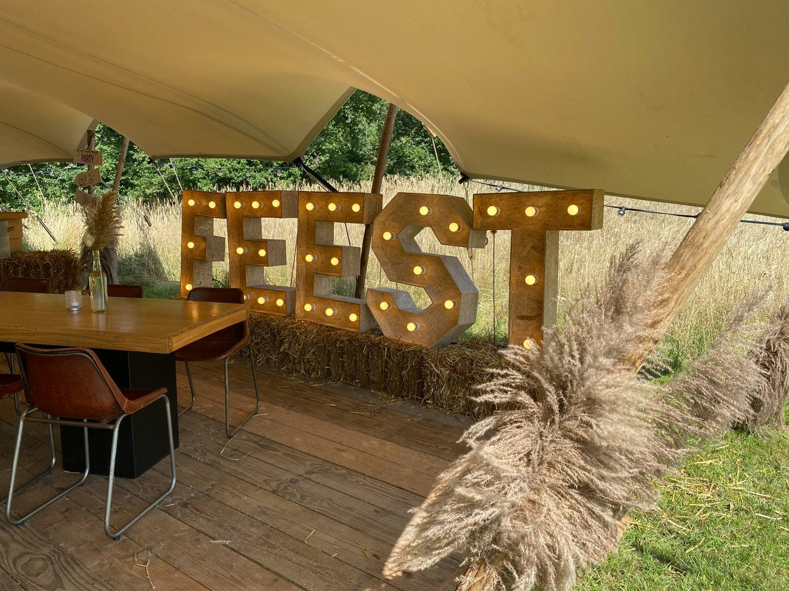 5727DA8C-6F92-4F4C-95EE-40519397EFAC